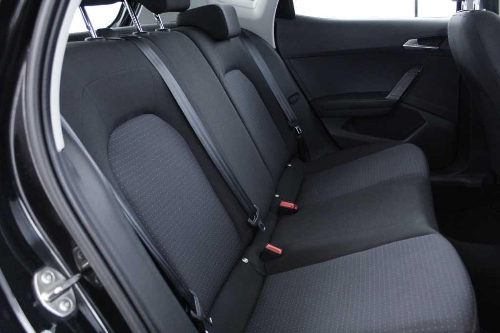 seat-arona-2024-gasolina-999cc