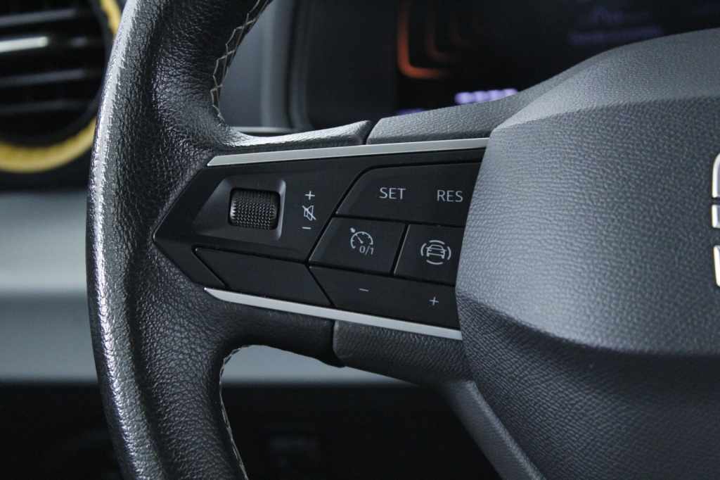 seat-arona-2024-gasolina-999cc