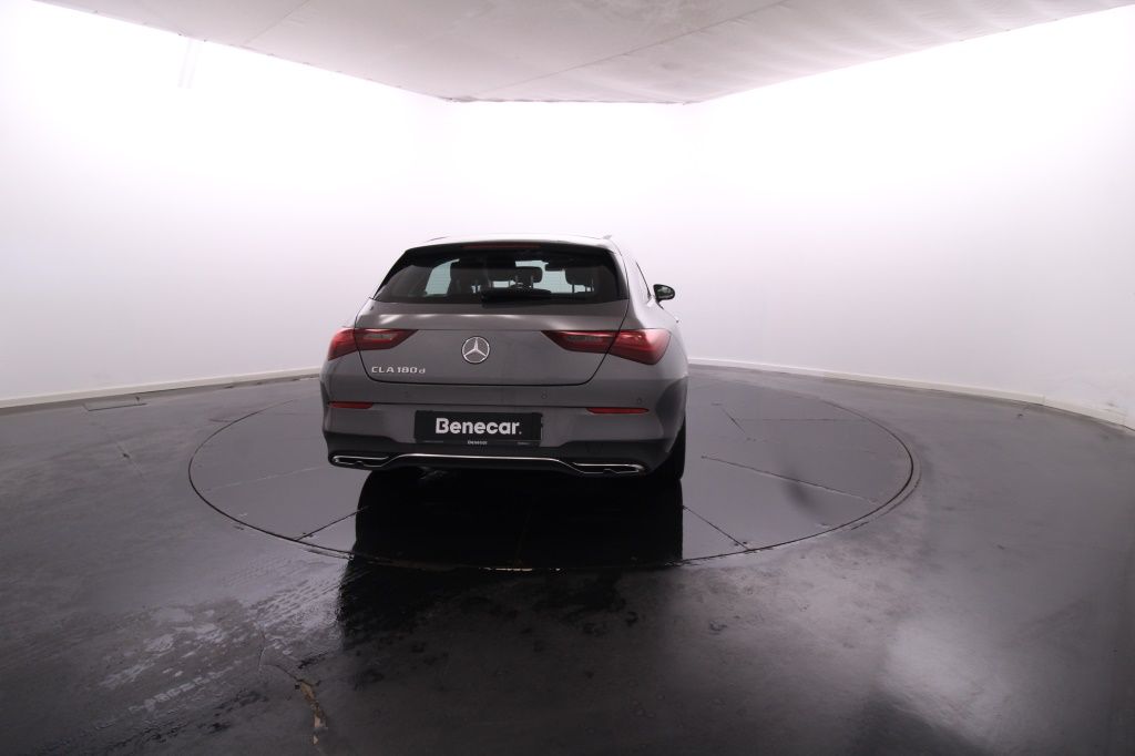 mercedes-benz-cla-2023-diesel-1950cc