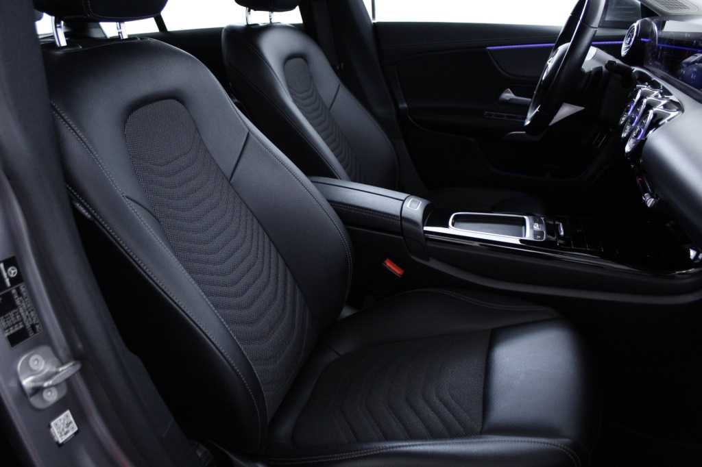mercedes-benz-cla-2023-diesel-1950cc