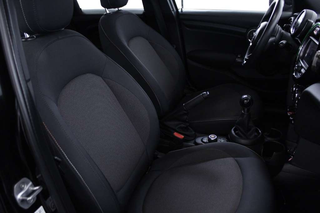 mini-one-2019-diesel-1496cc