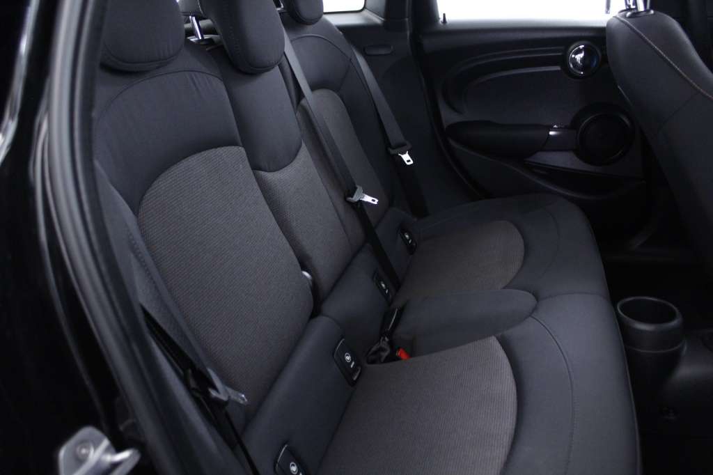 mini-one-2019-diesel-1496cc