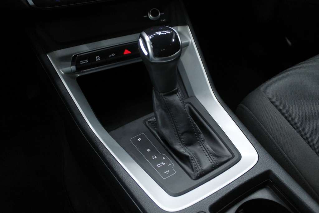 audi-q3-2022-hibrido-1395cc