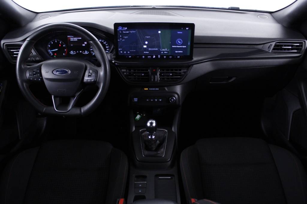 ford-focus-2023-hibrido-999cc
