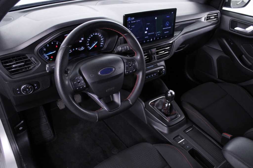 ford-focus-2023-hibrido-999cc