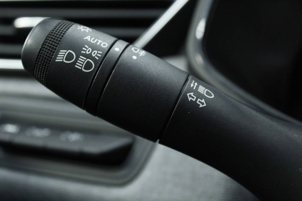 mitsubishi-colt-2024-gasolina-999cc