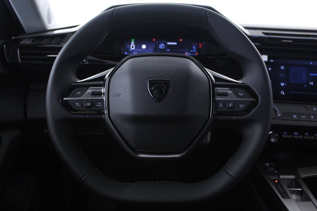 peugeot-308-2024-diesel-1499cc