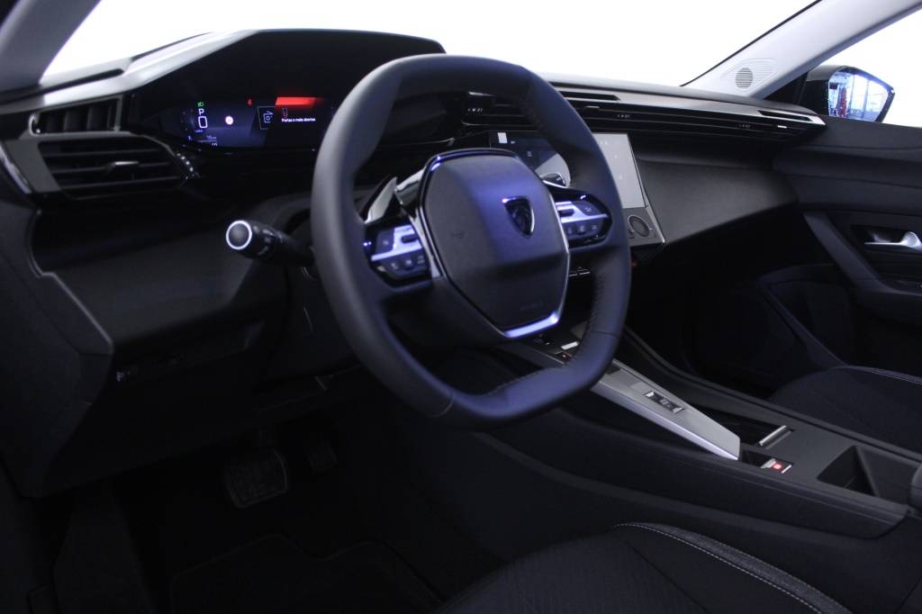 peugeot-308-2024-diesel-1499cc