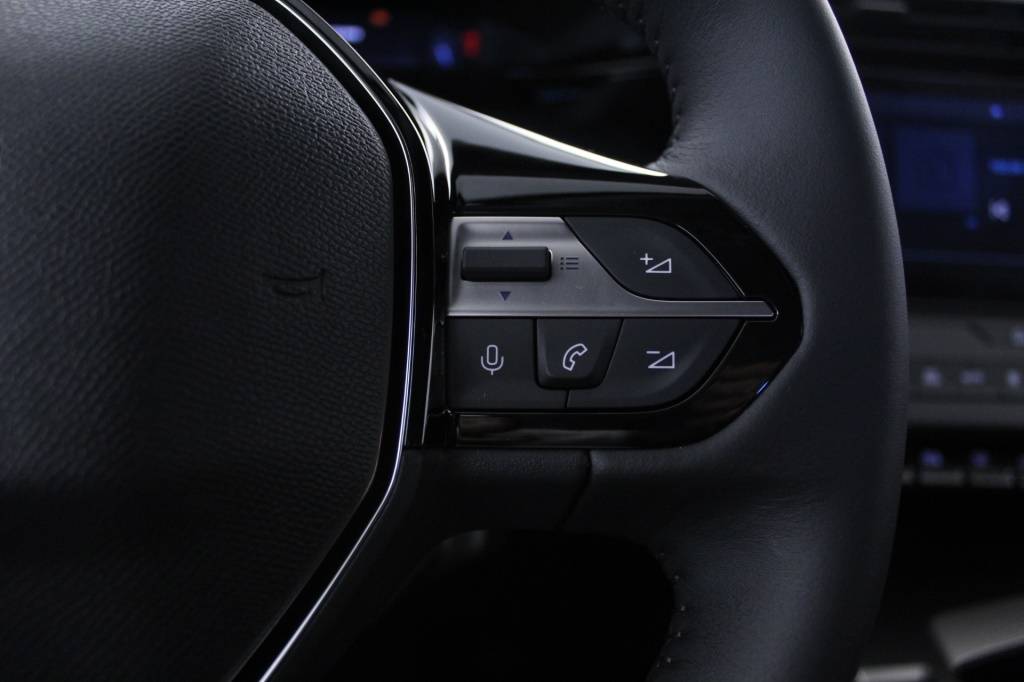 peugeot-308-2024-diesel-1499cc