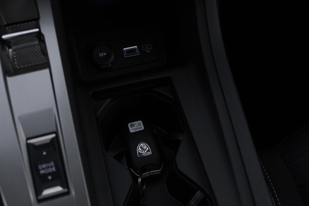 peugeot-308-2024-diesel-1499cc