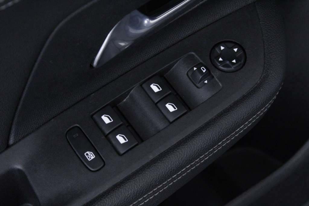 opel-mokka-2024-gasolina-1199cc