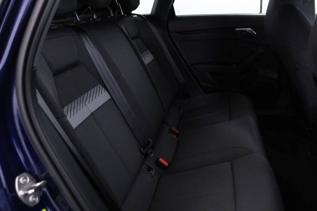 audi-a3-sportback-2024-hibrido-999cc