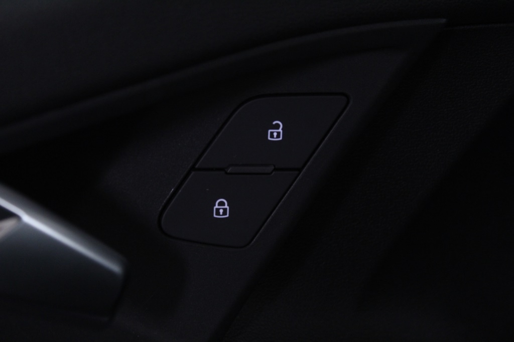 audi-a3-sportback-2024-hibrido-999cc