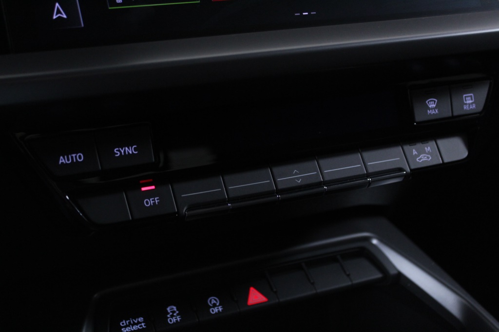 audi-a3-sportback-2024-hibrido-999cc