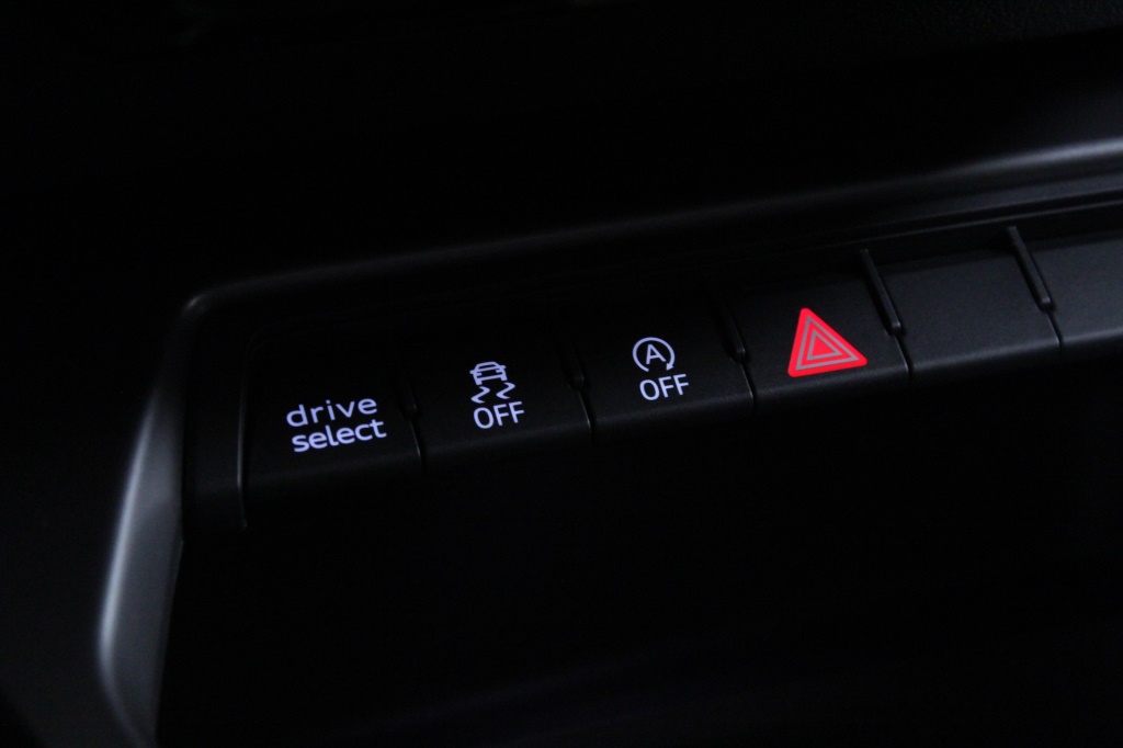 audi-a3-sportback-2024-hibrido-999cc