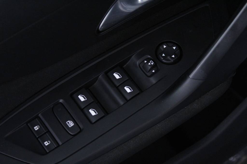 peugeot-308-sw-2025-hibrido-1199cc