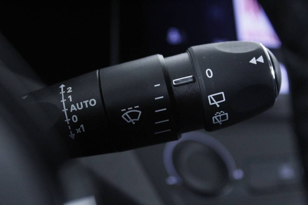 peugeot-308-sw-2025-hibrido-1199cc