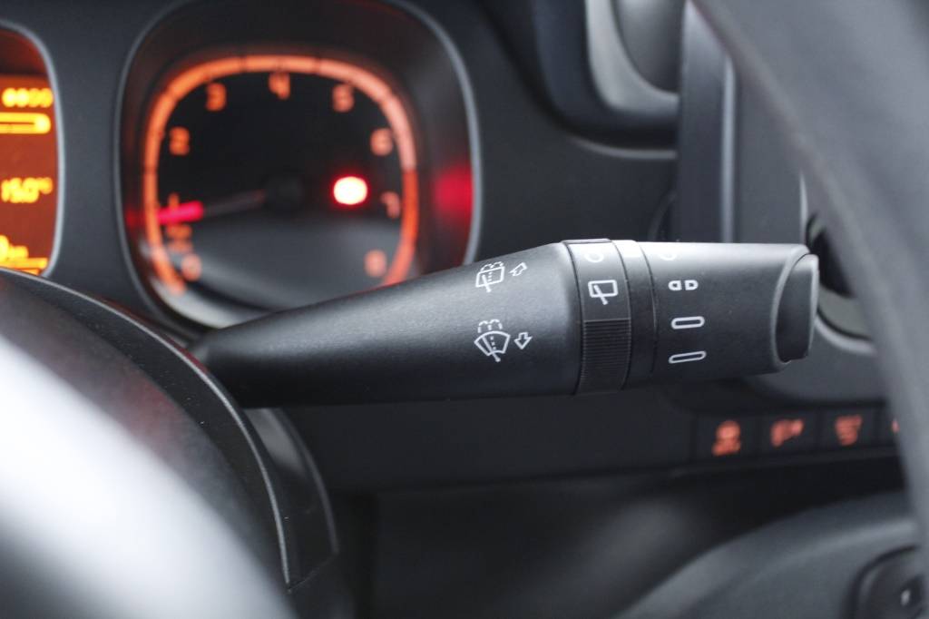 fiat-panda-2023-hibrido-999cc