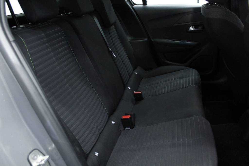 peugeot-208-2024-gasolina-1199cc