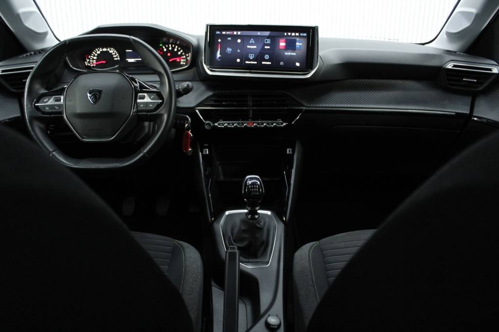 peugeot-208-2024-gasolina-1199cc