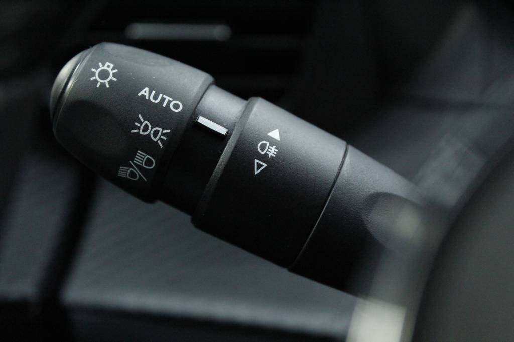 peugeot-208-2024-gasolina-1199cc