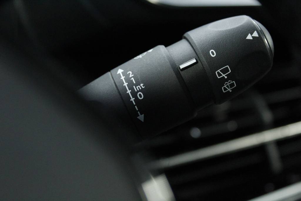 peugeot-208-2024-gasolina-1199cc