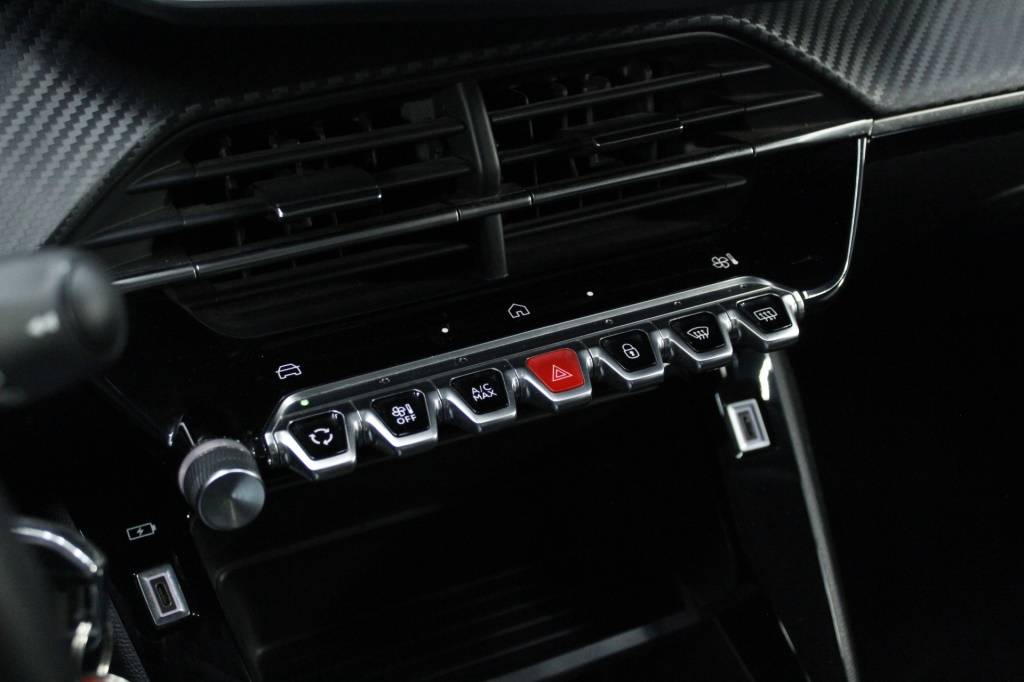 peugeot-208-2024-gasolina-1199cc