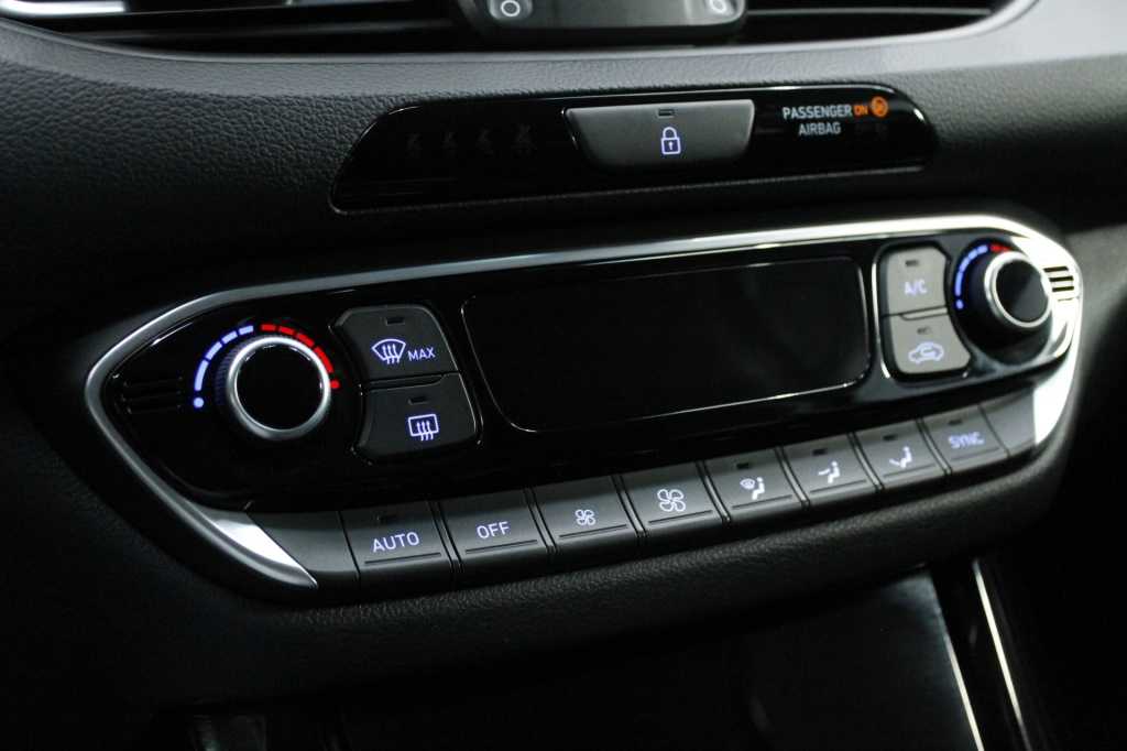 hyundai-i30-sw-2024-gasolina-998cc