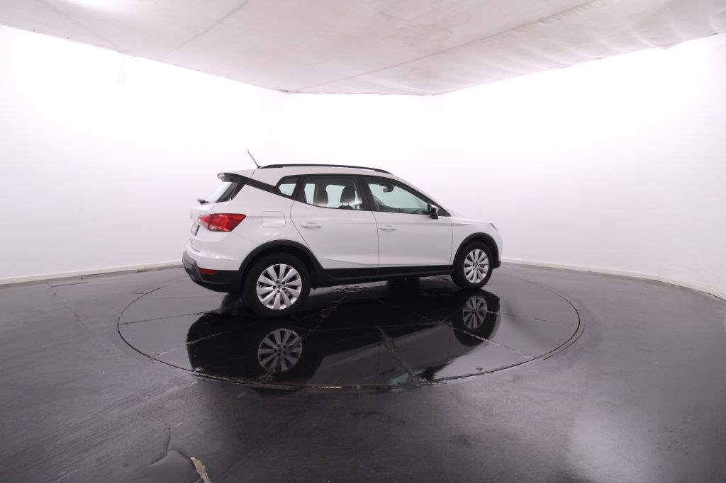 seat-arona-2024-gasolina-999cc