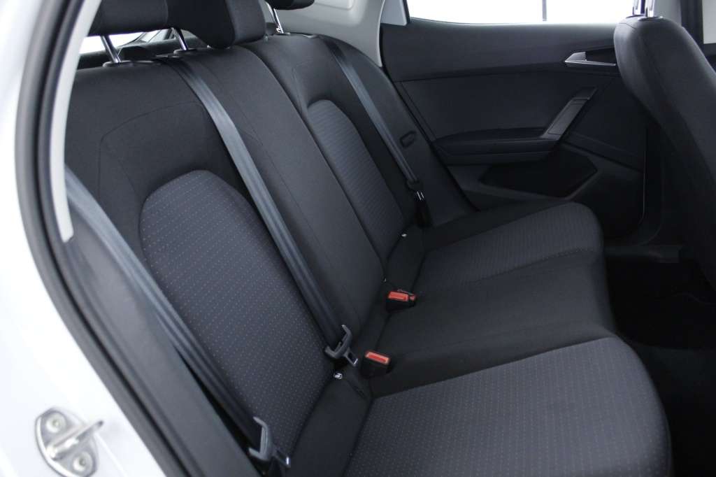seat-arona-2024-gasolina-999cc