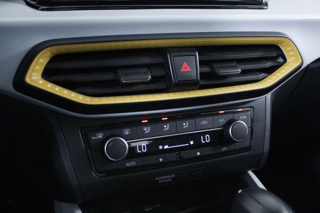 seat-arona-2024-gasolina-999cc