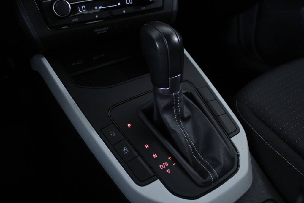 seat-arona-2024-gasolina-999cc