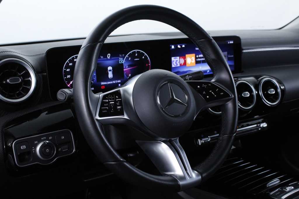 mercedes-benz-cla-2024-diesel-1950cc