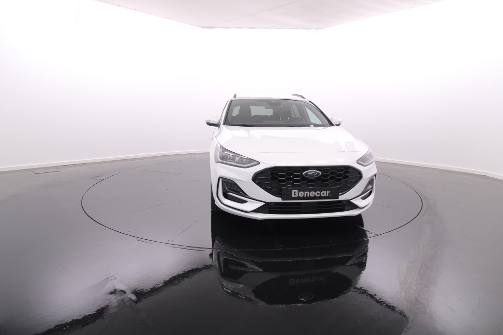 ford-focus-sw-2023-diesel-1499cc