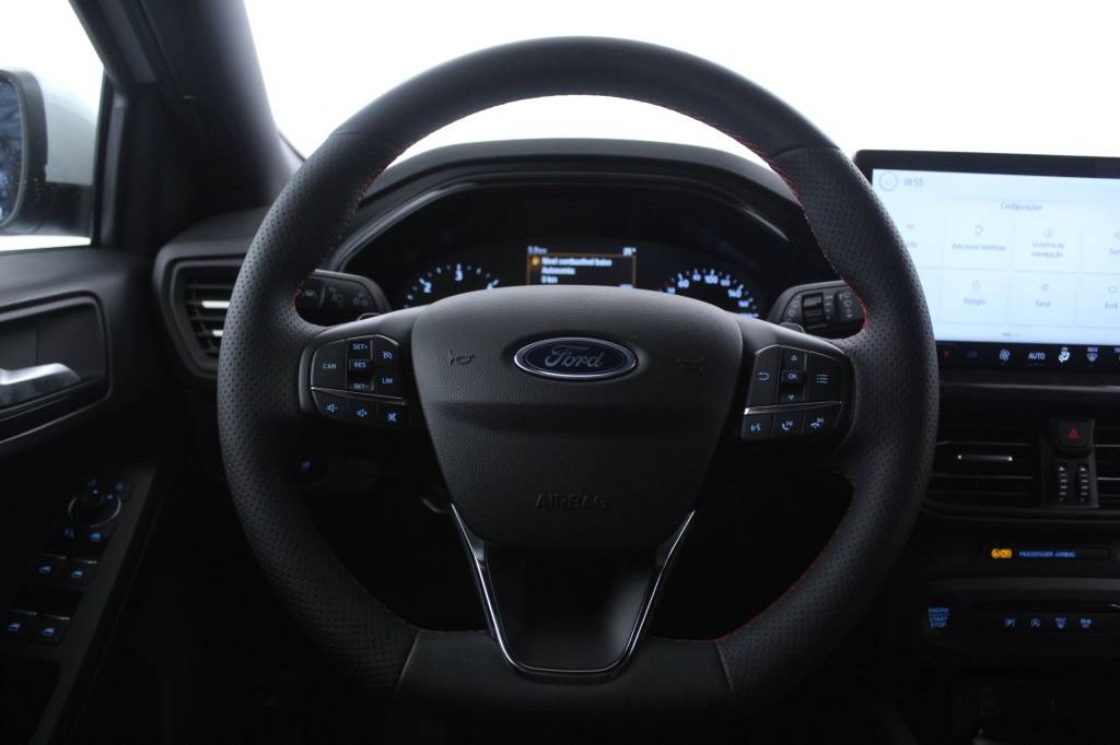 ford-focus-sw-2023-diesel-1499cc