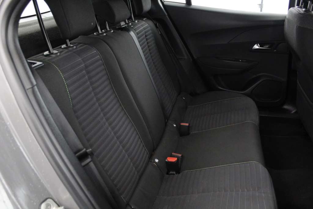 peugeot-2008-2024-gasolina-1199cc