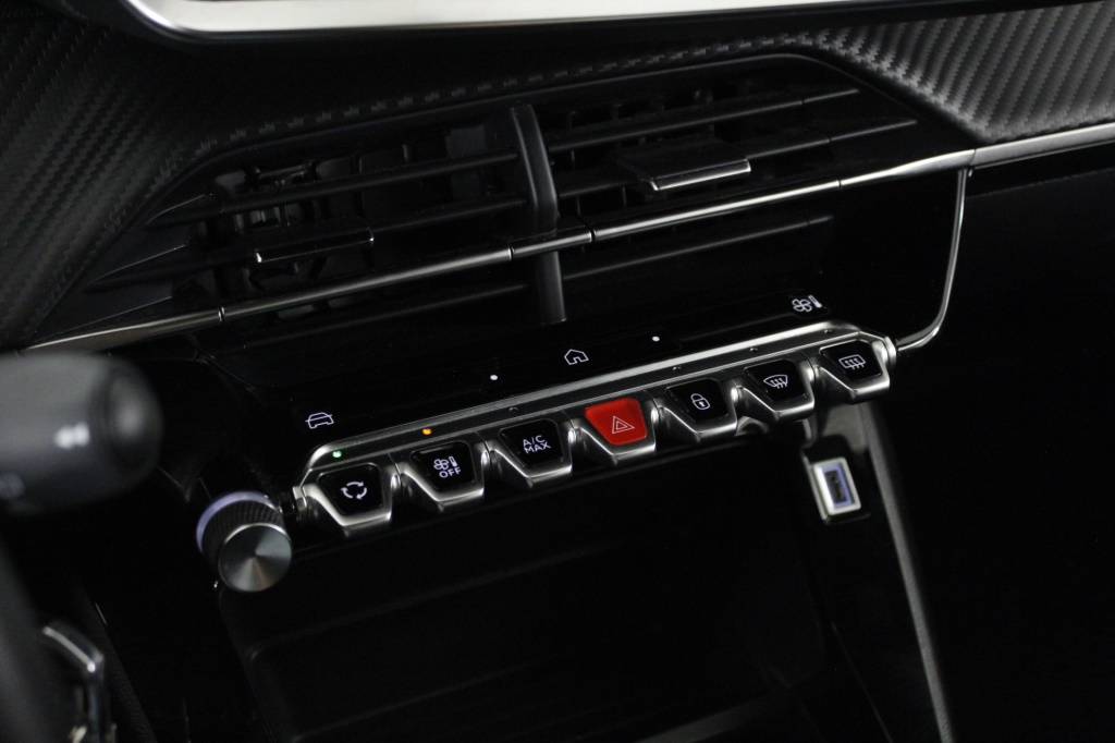 peugeot-2008-2024-gasolina-1199cc