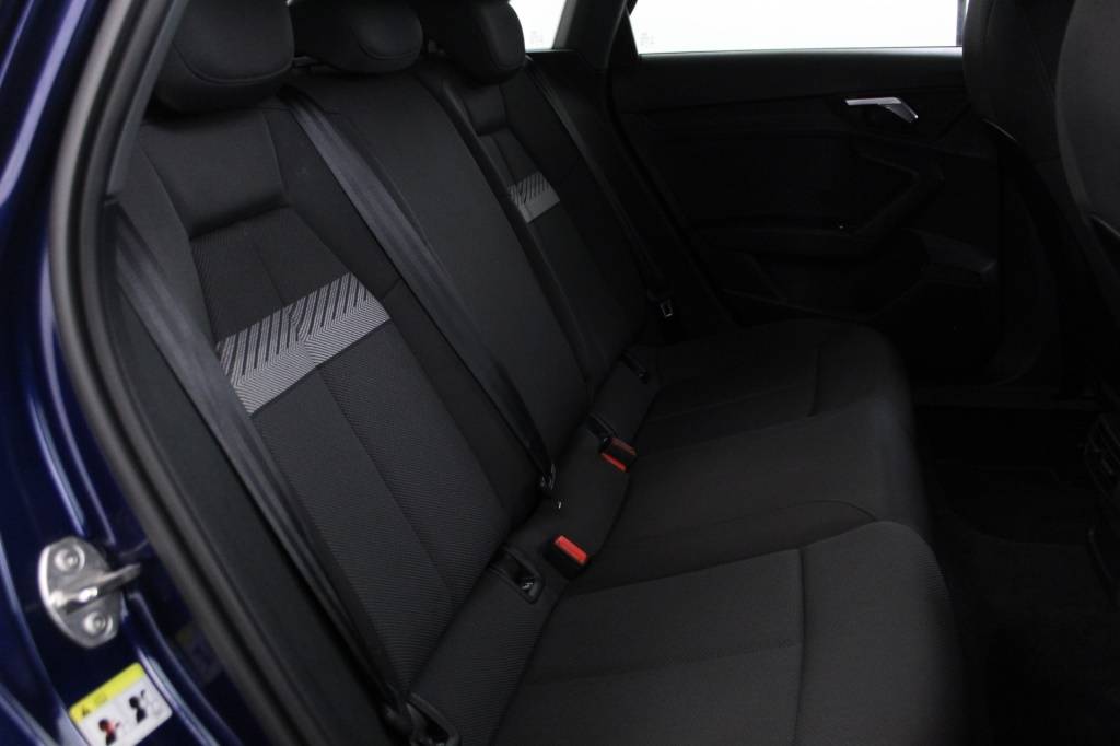 audi-a3-sportback-2024-hibrido-999cc