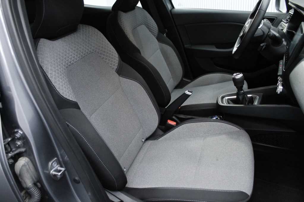 mitsubishi-colt-2024-gasolina-999cc