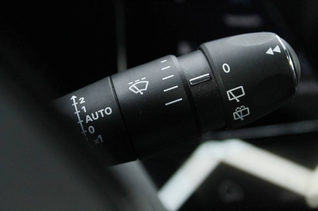 peugeot-308-sw-2024-gasolina-1199cc