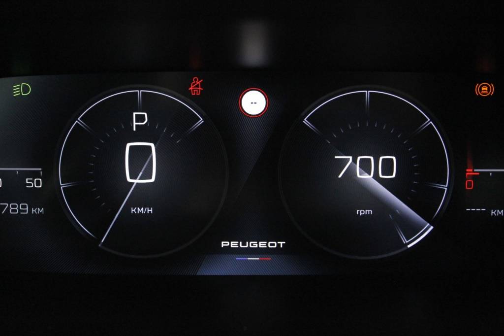 peugeot-308-sw-2024-gasolina-1199cc