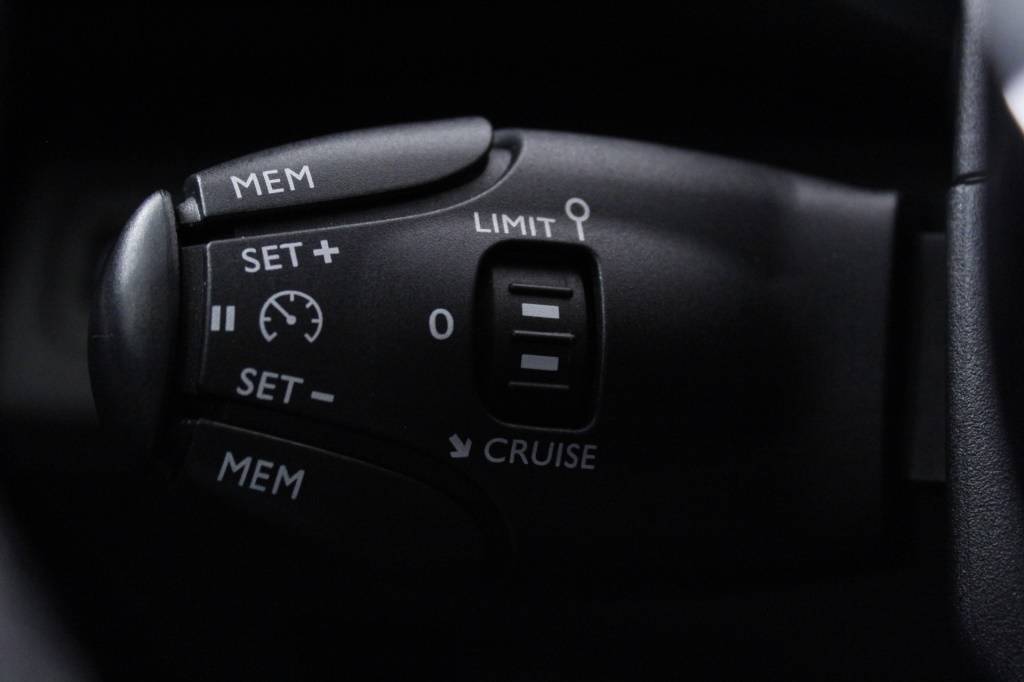 peugeot-3008-2019-diesel-1499cc