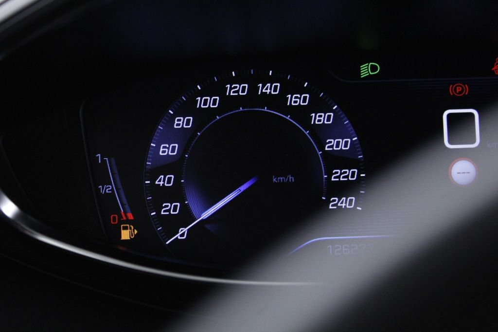 peugeot-3008-2019-diesel-1499cc