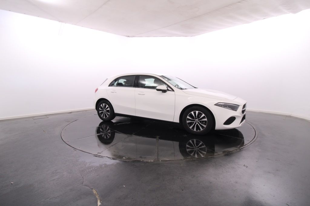 mercedes-benz-classe-a-2024-hibrido-1332cc