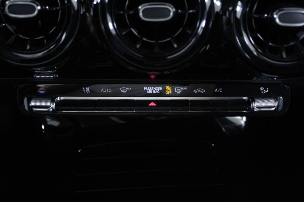 mercedes-benz-classe-a-2024-hibrido-1332cc