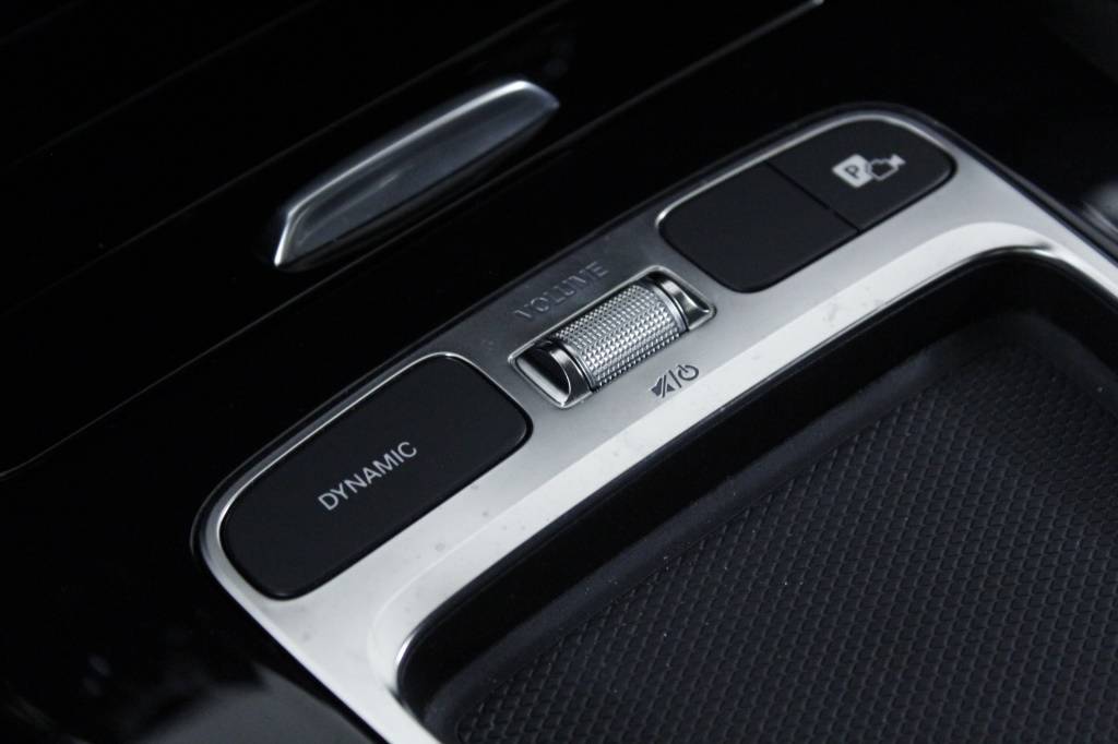 mercedes-benz-classe-a-2024-hibrido-1332cc