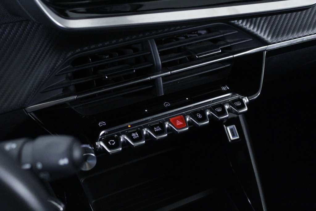 peugeot-2008-2024-gasolina-1199cc
