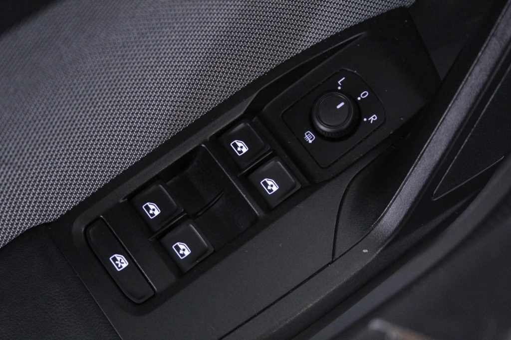 seat-leon-2022-gasolina-999cc
