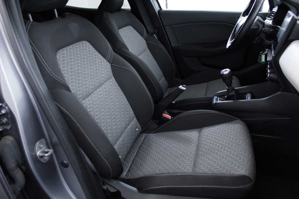 renault-clio-2023-gasolina-999cc