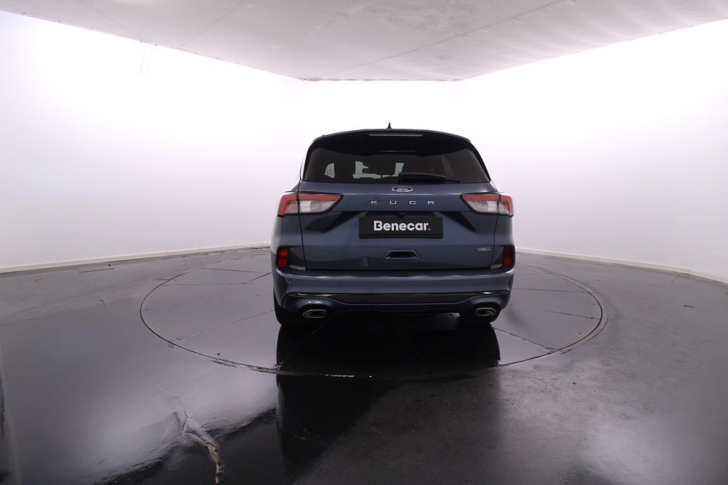 ford-kuga-2022-hibrido-2488cc